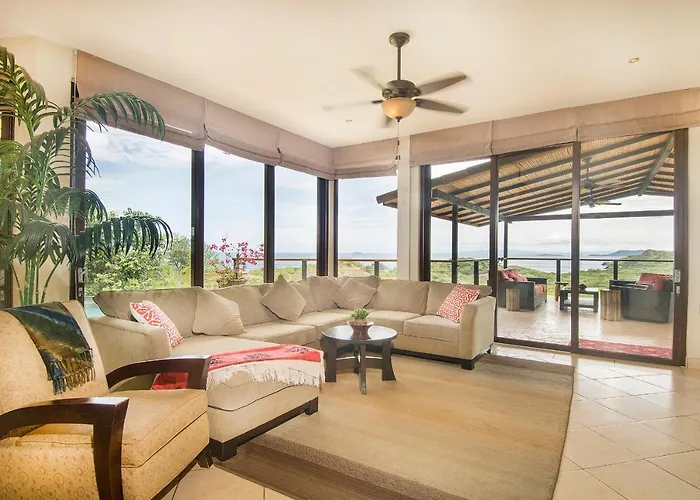 Luxury W/ Views & Infinity Pool: Near Beach! Casa de férias Puerto Viejo (Guanacaste)