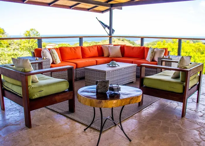 Сasa de vacaciones Luxury W/ Views & Infinity Pool: Near Beach! *