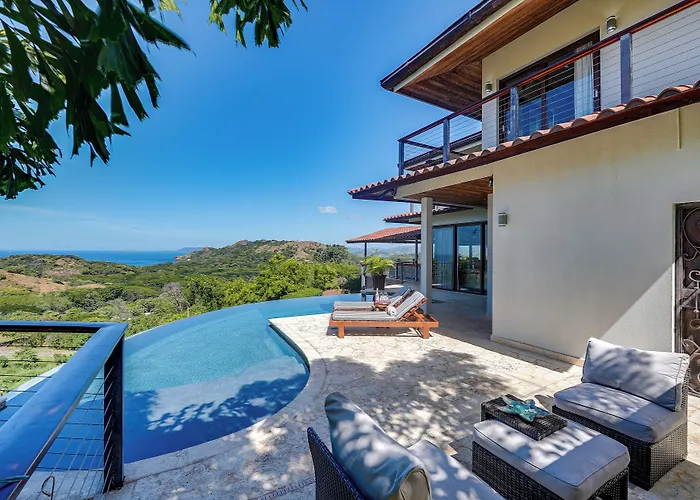 Luxury W/ Views & Infinity Pool: Near Beach! Casa de férias *