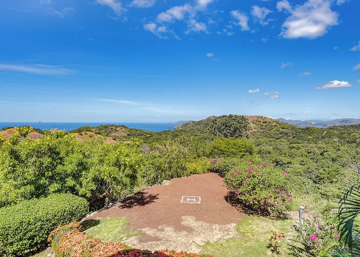 Casa de férias Luxury W/ Views & Infinity Pool: Near Beach! Puerto Viejo (Guanacaste)