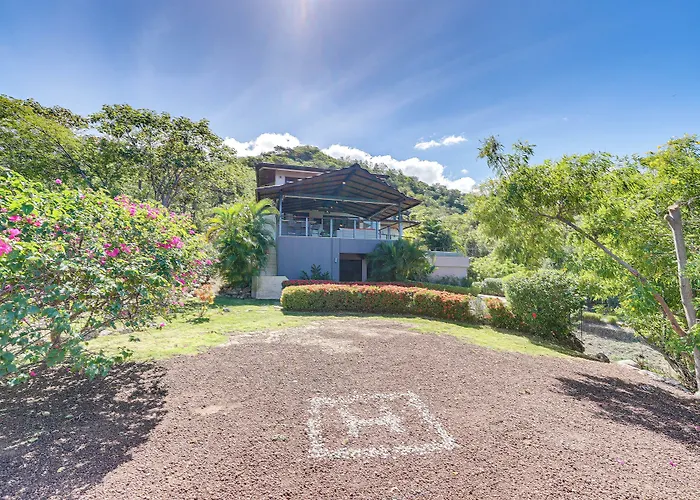 Luxury W/ Views & Infinity Pool: Near Beach! Casa de férias Puerto Viejo (Guanacaste)
